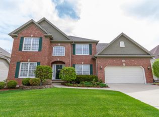 2045 Brookwood Ct, South Elgin, IL 60177