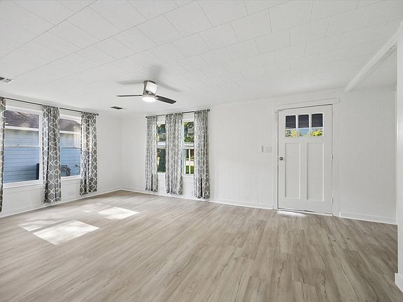 4th image of 315 Jones St