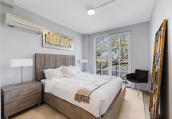 4th image of 68 Gold St Penthouse F