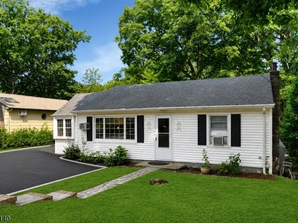 9 David Rd, Hopatcong Boro, NJ 07874