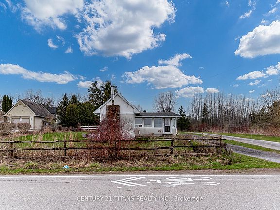 4th image of 130 W Beach Rd