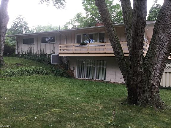 4th image of 540 Edinborough Dr