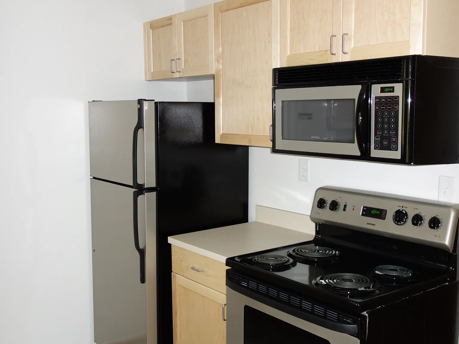 403 N Rochester Rd — Photo 4