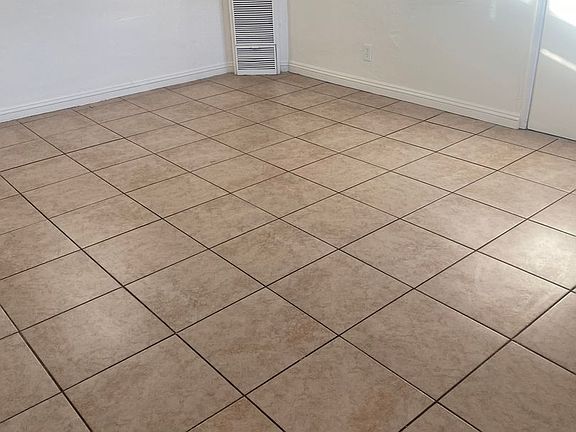 3rd image of 7016 Glasgow Ave #7014
