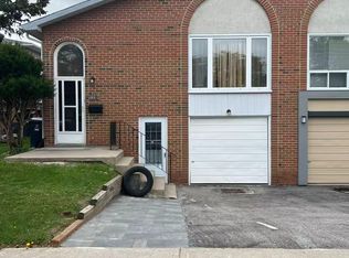 118 Hildenboro Sq, Toronto, ON M1W1Y3