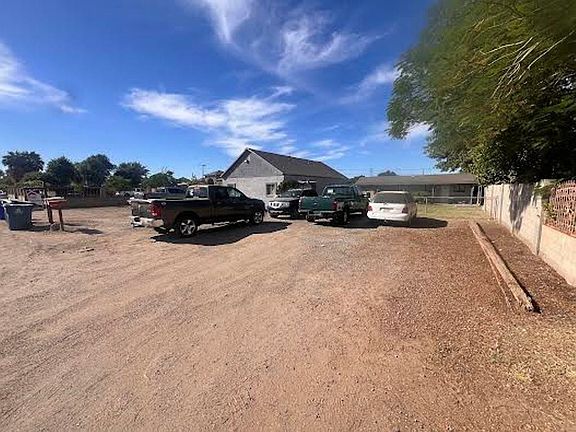 3rd image of 904 S Palm Ave