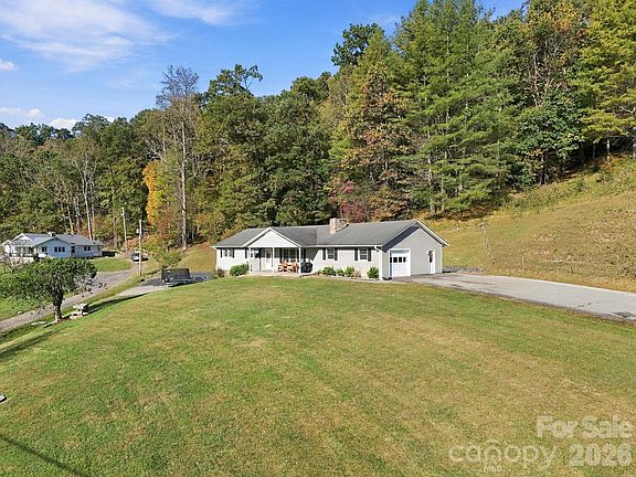 3rd image of 900 Prices Creek Rd