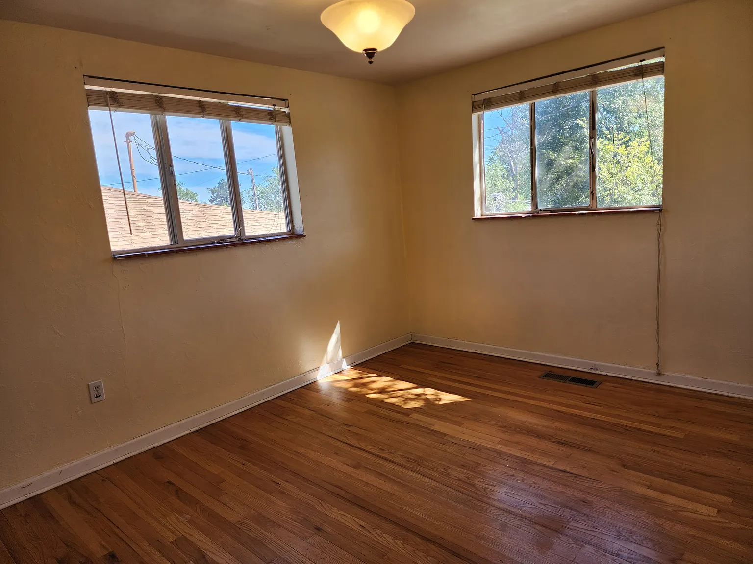 2 bed, 1.5 bath, 858 sqft, $2,000 — Photo 4