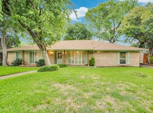 930 Glen Oaks Blvd, Dallas, TX 75232