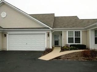 13671 Hemlock Rd, Huntley, IL 60142