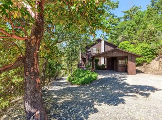 500 Wagon Trail Dr, Jacksonville, OR 97530
