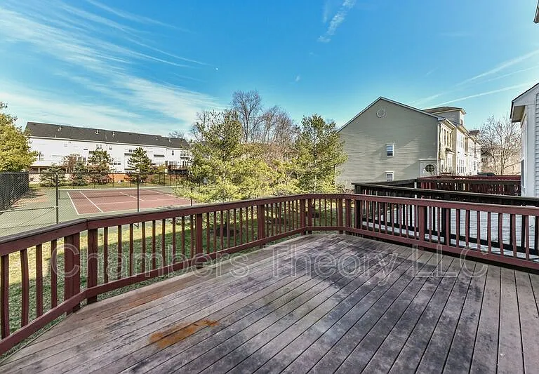 2017 Capstone Cir — Photo 31