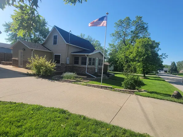 213 S Highland St, Saint Charles, IA 50240