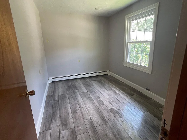 12 Park Ln — Photo 16