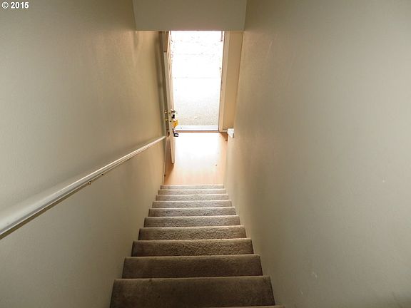 2nd image of 3431 SE Brookwood Ave