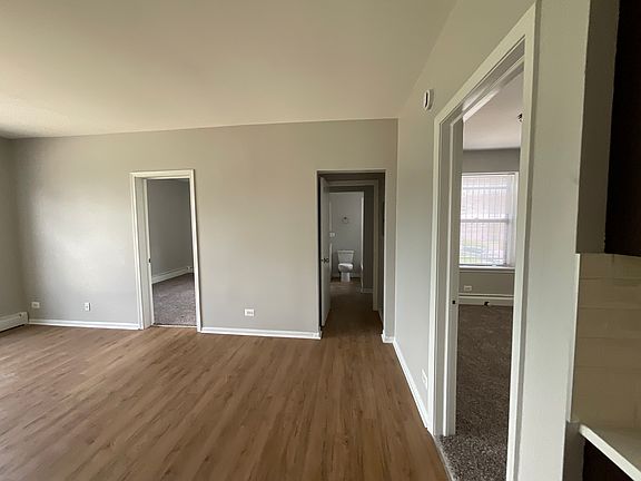 4th image of 6450 S Kenwood Ave #1
