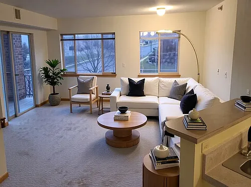 Floor plan 302-212
