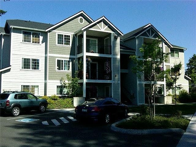 1st image of 1411 Evergreen Park Dr SW
