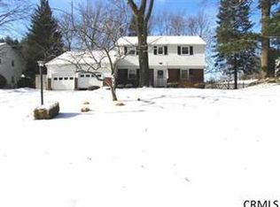 4 Terrace Ct, Ballston Lake, NY 12019