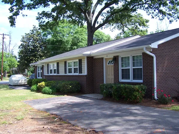 230 Donnan Rd APT 2B, Taylors, SC 29687