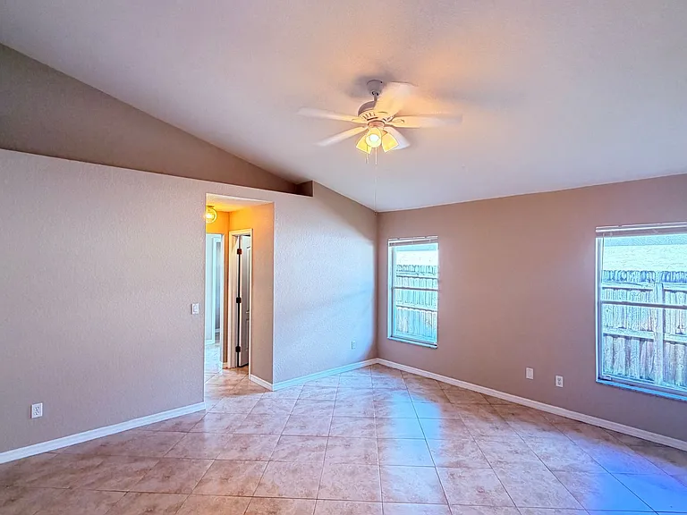 12424 Wilcox Ct — Photo 24