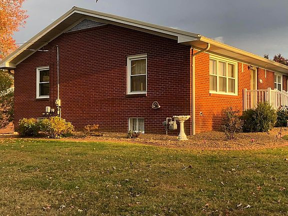 4th image of 505 Massey Dr