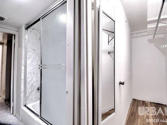 4th image of 35 Grove St APT 1M