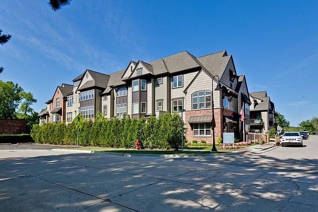 1st image of 617 Parkside Ct