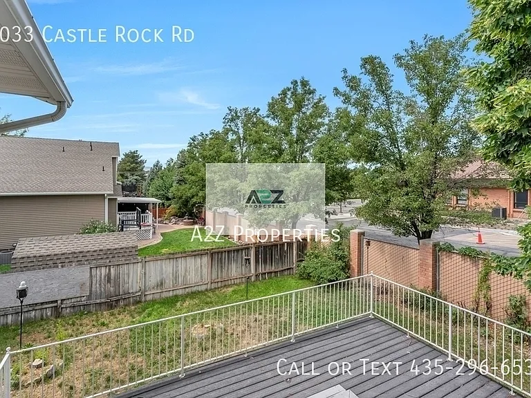 1033 E Castle Rock Rd — Photo 18