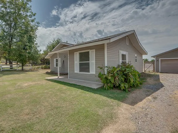 965 Cabin Rd, Harrah, OK 73045