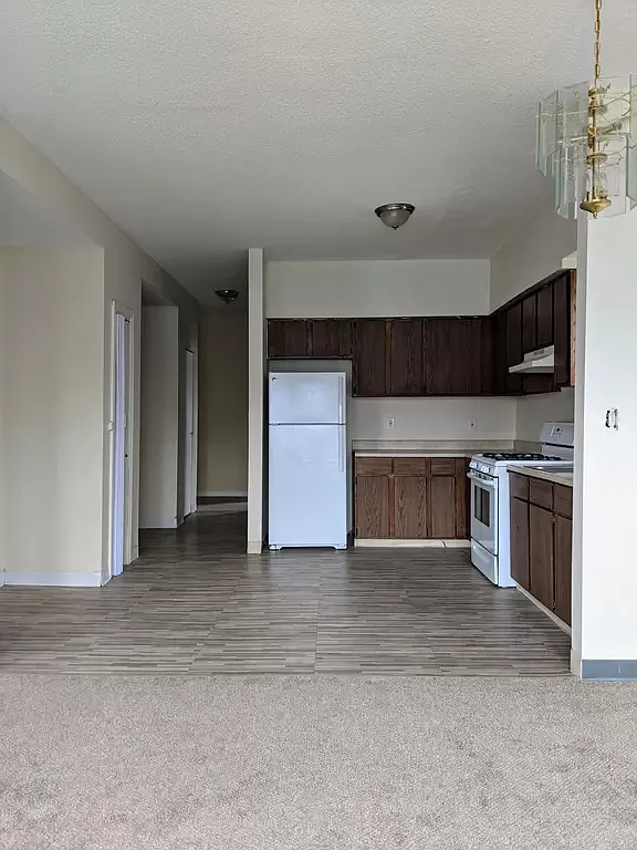 3 bed, 1475 sqft, $1,700 — Photo 3