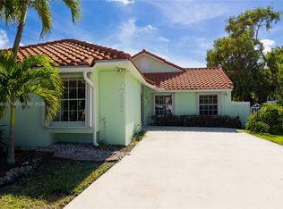 10352 NW 46th St, Doral, FL 33178