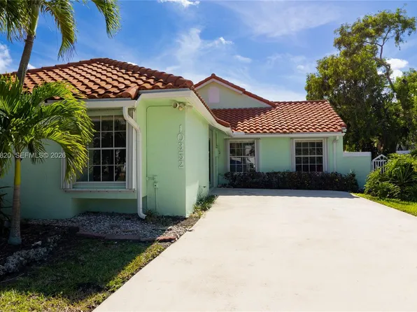 10352 NW 46th St, Doral, FL 33178
