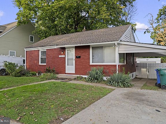 4th image of 2213 Liberator St