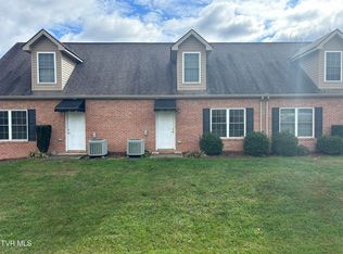 402 Pleasant View Dr, JOHNSON CITY, TN 37604