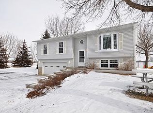 20705 Parkfield Ave, Jordan, MN 55352