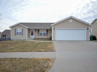 416 Highland Ridge Dr, Manhattan, KS 66503