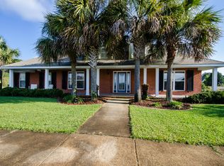 7460 Soundshore Dr, Navarre, FL 32566