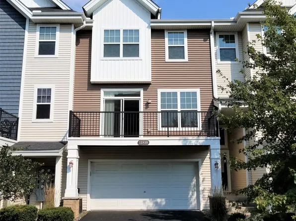 11810 Emery Village Dr N, Champlin, MN 55316