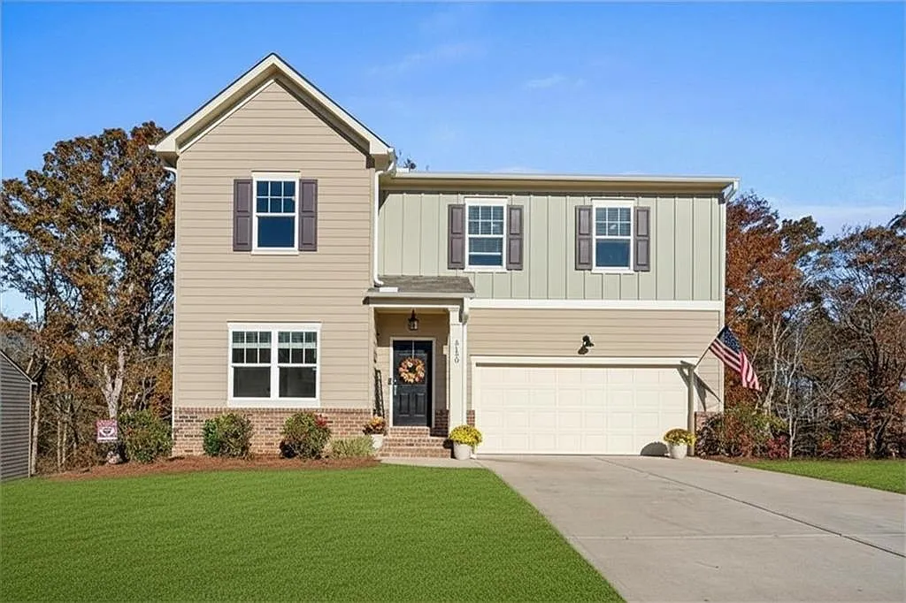 4 bed, 2.5 bath, 2684 sqft, $2,600 — Photo 1