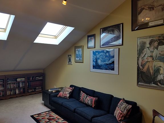 5th image of 8507 Hollybrook Ln