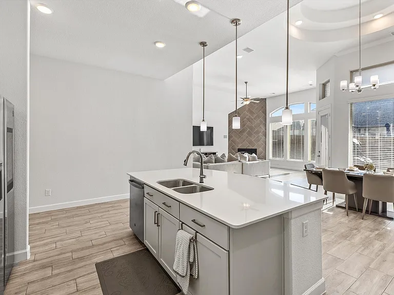 1729 Amarone Ln — Photo 6