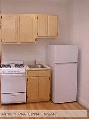 Rented by Magnum Realty Holdings, LLC | media 7