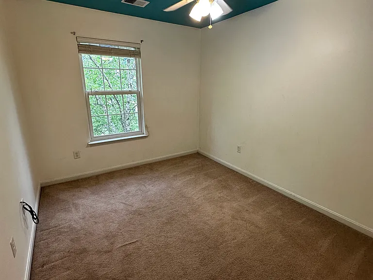 12921 Woodcutter Cir — Photo 15