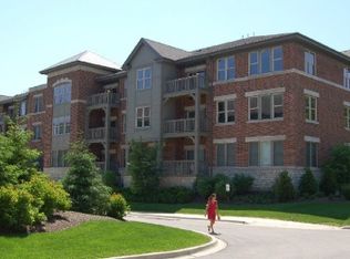 275 E Railroad Ave UNIT 202, Bartlett, IL 60103