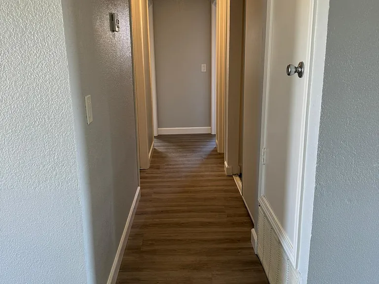 25487 El Greco Dr — Photo 4