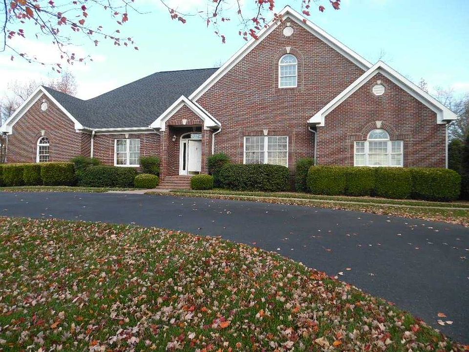 1st image of 117 Magnolia Dr