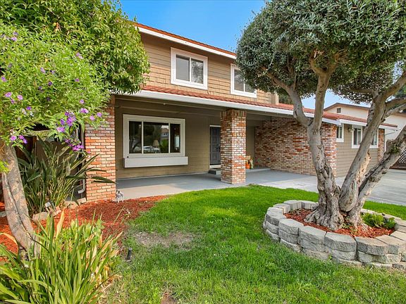 2nd image of 2682 Scottsdale Dr
