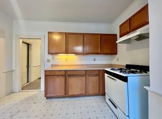 19-21 Prospect St #1, Newburyport, MA 01950