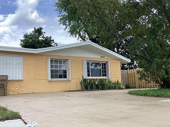 3rd image of 4320 SW 56th Ave